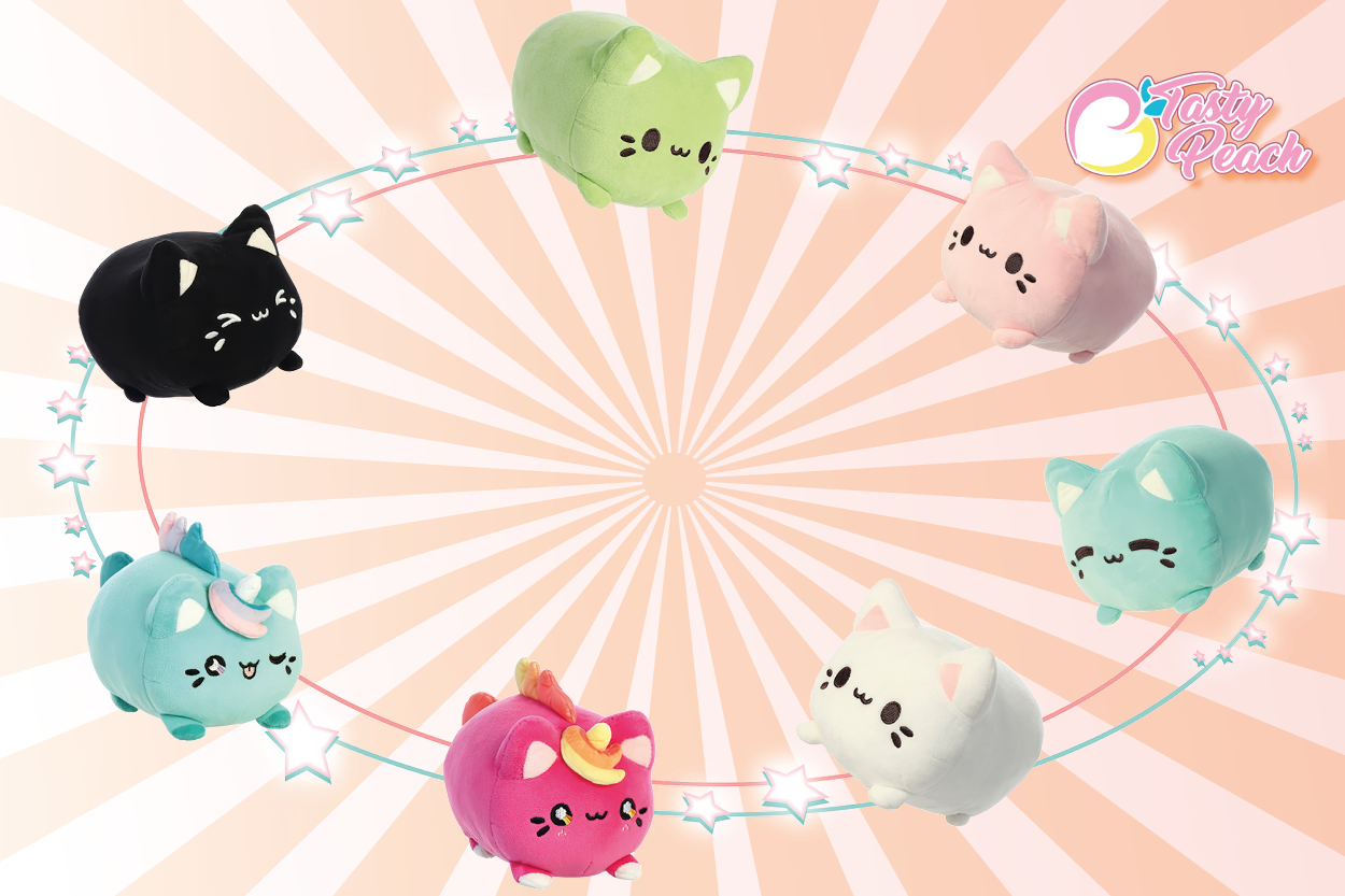 Leckere Pfirsich-Plüschtiere im Kreis auf rosa Hintergrund