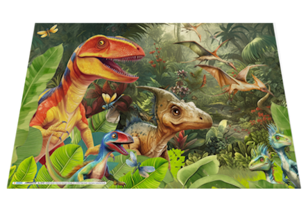 Dinosaurier in einem üppigen Dschungel, darunter ein Tyrannosaurus rex, ein Velociraptor und andere prähistorische Kreaturen, umgeben von üppiger Vegetation.