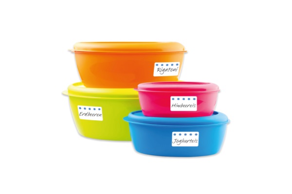 Tiefkühletiketten auf Tupperware"
This phrase is already in German and does not require translation. It refers to "freezer labels on Tupperware." If you would like a rephrasing or further context, please let me know!