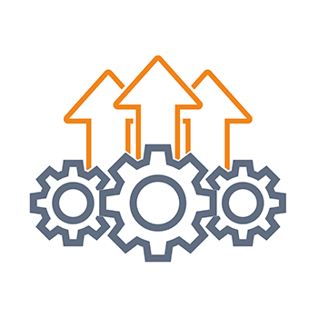 Drei Zahnräder mit aufsteigenden Pfeilen darüber, symbolisieren Fortschritt und Effizienz in einem technischen Kontext.