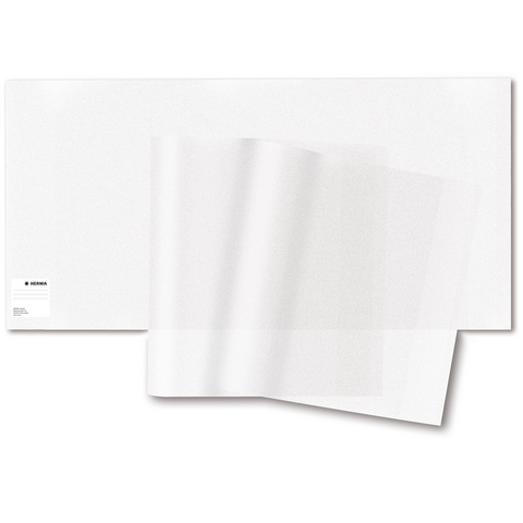 Transparente Folienblätter liegen auf einem weißen Hintergrund, einige sind leicht übereinander gestapelt.