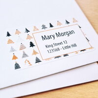 Briefumschlag mit Adressetikett in weihnachtlichem Design