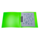 Ein leuchtend grüner Ordner mit einem Blatt Papier, das verschiedene florale Zeichnungen zeigt.