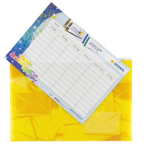 Gelbe Mappe mit einem Deckblatt, das ein Formular zur Datenerfassung enthält, einschließlich Felder für Name, Klasse und weitere Informationen.