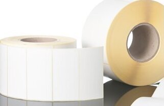 Rollenetiketten" 

(Note: The term "Rollenetiketten" is already in German and does not require translation. It refers to labels that come on a roll, commonly used for packaging and organization.)