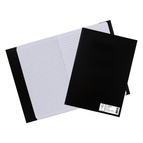 Schwarzes Notizbuch mit linierten Seiten, geöffnet und geschlossen, auf einem weißen Hintergrund.