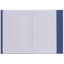 Ein offenes Notizbuch mit linierten Seiten, das auf einem blauen Hintergrund liegt. Die Seiten sind leer und bereit zum Schreiben.